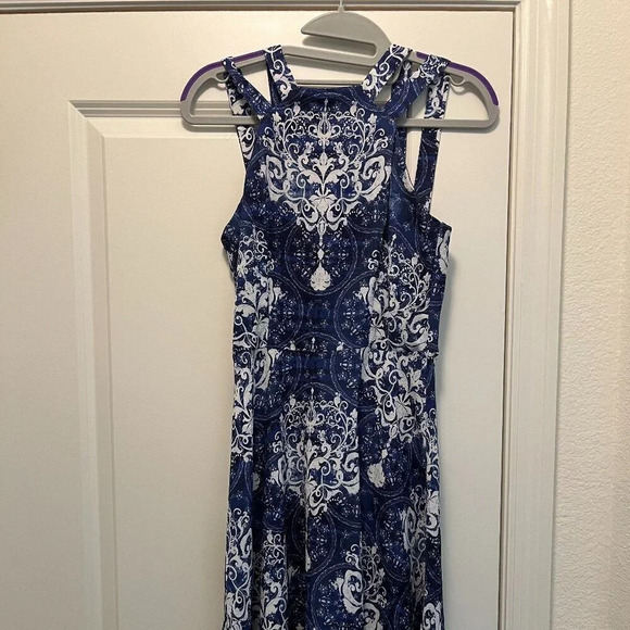 B Darlin Junior Fit and Flare Dress - Size 3/4 - Picture 3 of 9